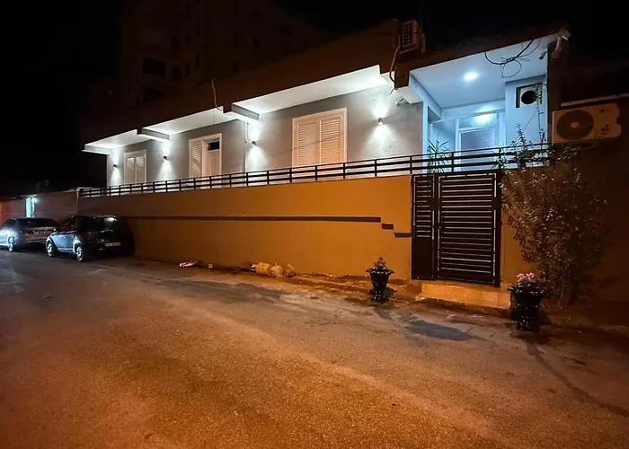 Cozy * Tirana